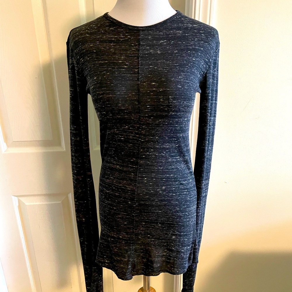 Noctex fitted top with long sleeves